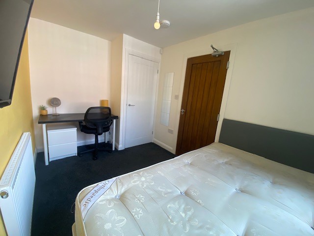 Latham Road, , Coventry, CV5 6HR