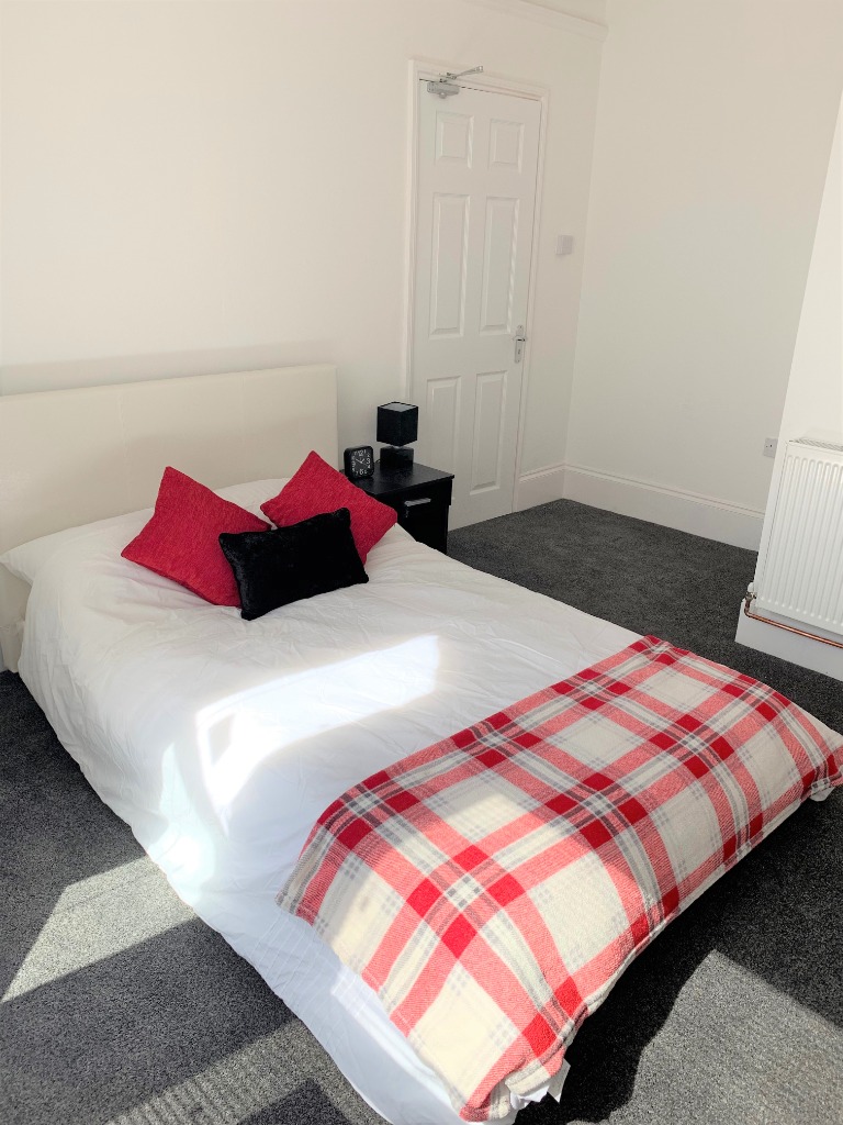 Grosvenor Road, , Rugby, CV21 3LF
